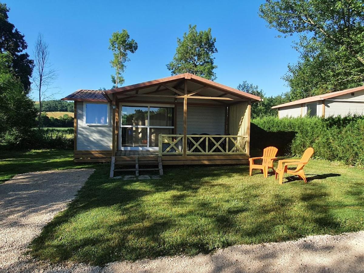 Camping Familial Paisible Avec Piscine, Mobil Home , Chalet, Studio & Emplacement Nue Casties-Labrande Exteriér fotografie