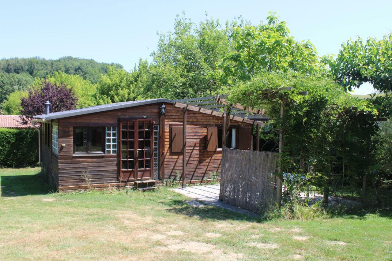 Camping Familial Paisible Avec Piscine, Mobil Home , Chalet, Studio & Emplacement Nue Casties-Labrande Exteriér fotografie